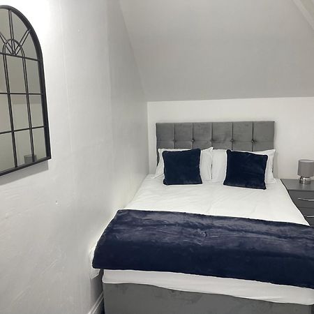 Hometel Digs Hidden Gem Large Comfy Home Can Sleep 15 Braunstone Town Esterno foto