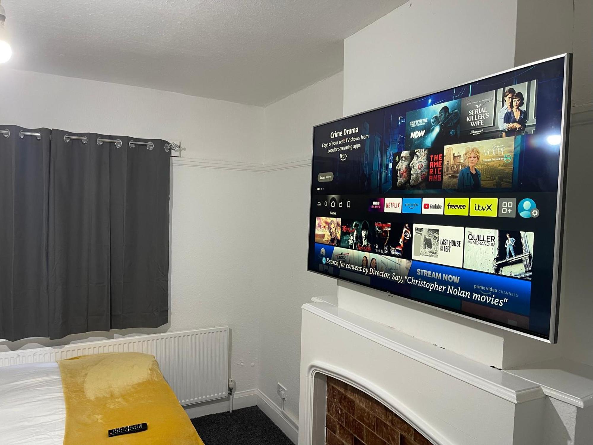 Hometel Digs Hidden Gem Large Comfy Home Can Sleep 15 Braunstone Town Esterno foto